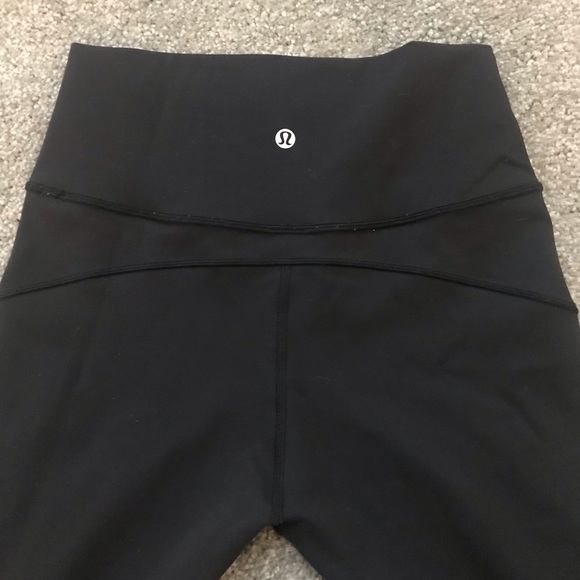 Lululemon in the movement leggings - Picture 3 of 3